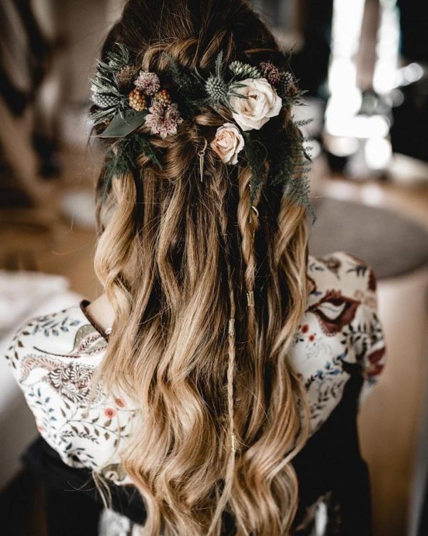 Wedding hairstyles half up half down for short and long hair - Gazzed