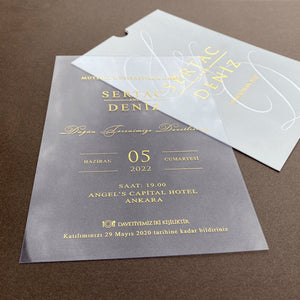 Elegant Clear Acrylic Wedding Invitation with Gold Foil and White Pocket A023